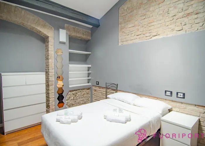 Fuoriporta Affitti Brevi - Bixio 45 * Parma